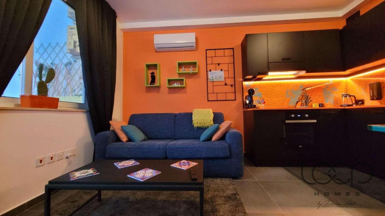 Modern - 50 M From Sea - Free Wi-Fi - Super Cool - Terrace - Fully Air-Conditioned San Pawl il-Baħar Kültér fotó